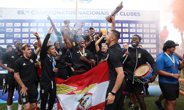 A conquista do 13.&#186; Campeonato Nacional de clubes consecutivo
