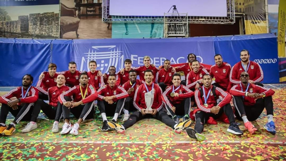 Campeões Nacionais