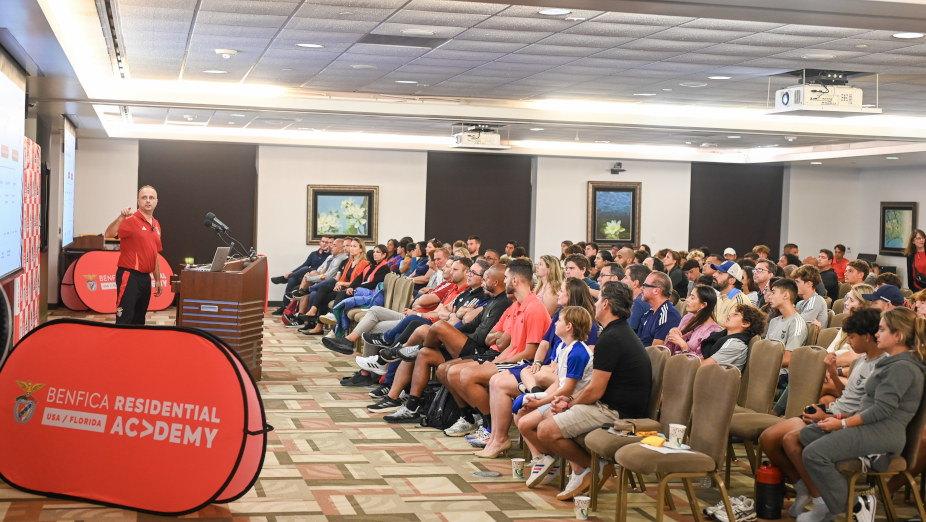 Benfica Residential Academy - reportagem