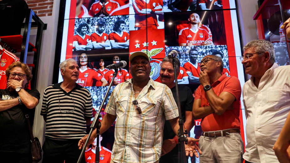 Apresentação da camisola oficial 2024/25
