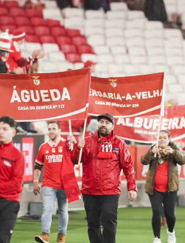 Le moment du d&#233;fil&#233; sur la pelouse de l&#39;Est&#225;dio da Luz