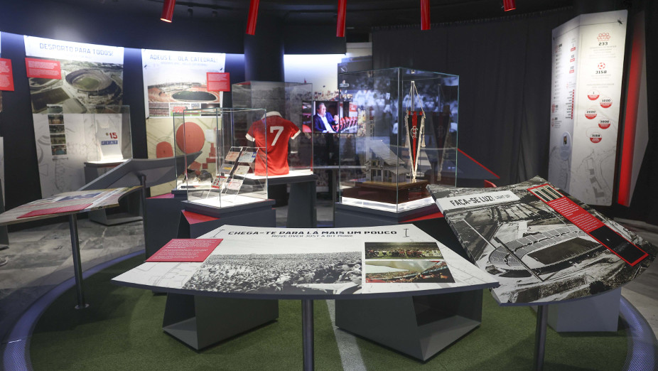 Exposição Um por Todos e Todos pelo Estádio