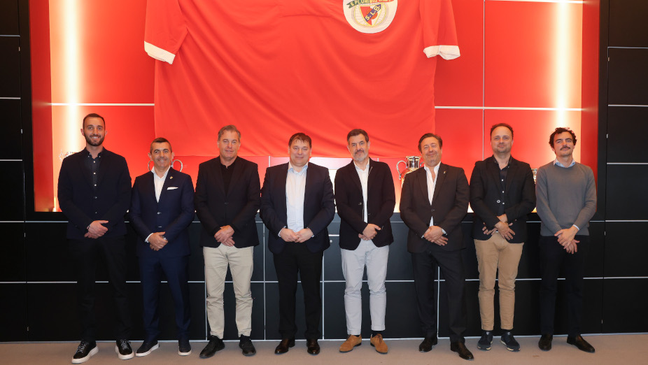 Benfica internacional: parceria técnica com clube polaco 