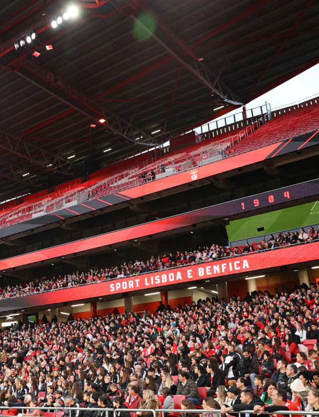 Derby f&#233;minin &#224; l&#39;Est&#225;dio da Luz