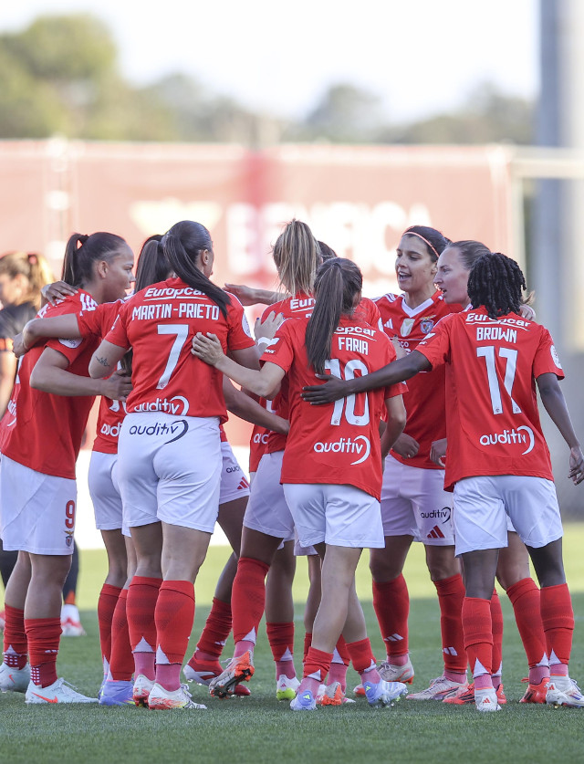 Festejo das jogadoras do Benfica