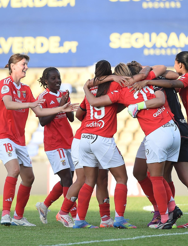 C&#233;l&#233;bration au Stade Dr. Jorge Sampaio