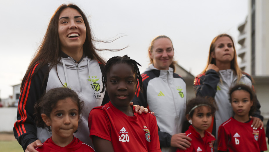 Iniciativa com a equipa feminina de futebol