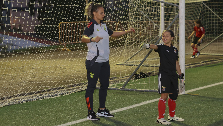 Iniciativa com a equipa feminina de futebol