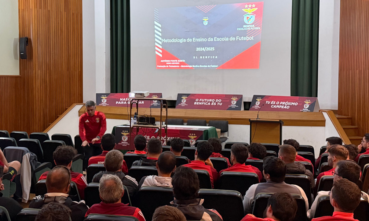 Ação de Formação Escola Futebol Aveiro