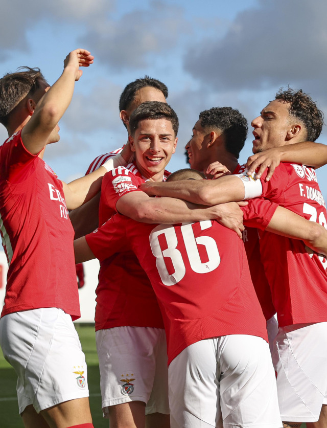 Exibi&#231;&#227;o de gala no Benfica Campus