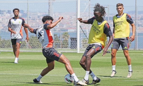 Treino da equipa B no Benfica Campus