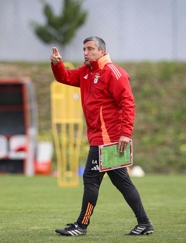 Futebol forma&#231;&#227;o
