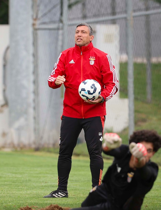 Futebol forma&#231;&#227;o