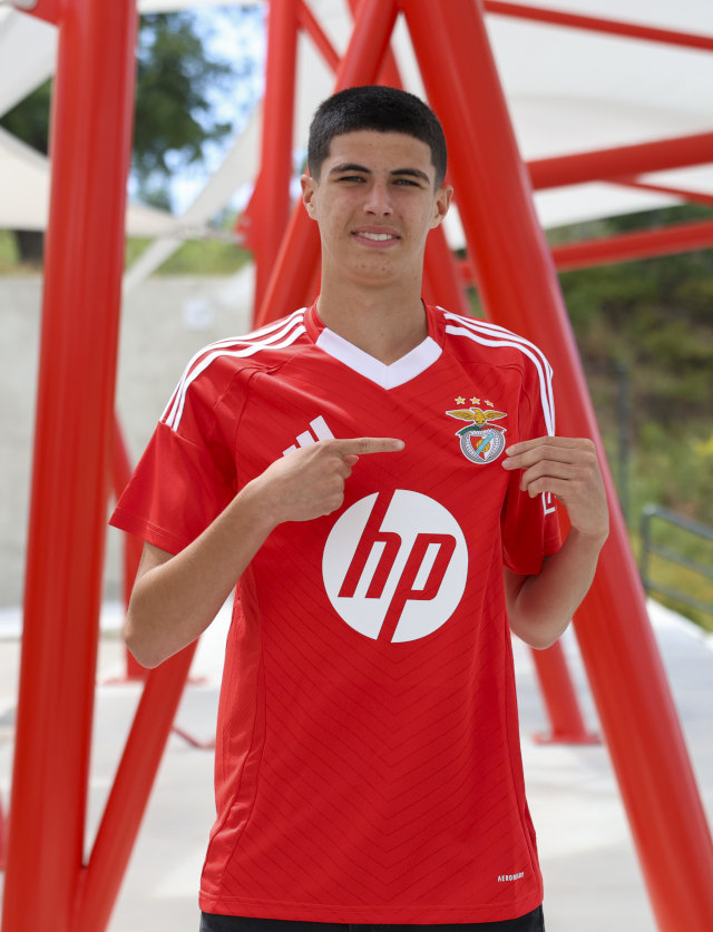 Tom&#225;s Almeida