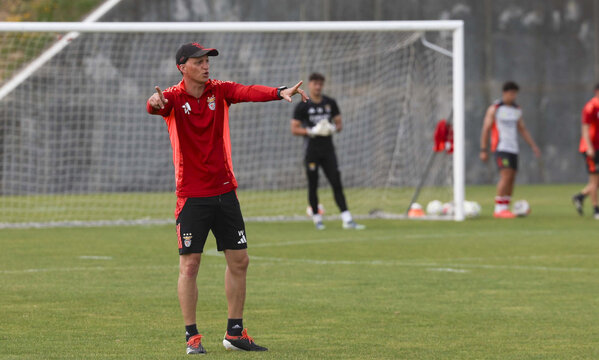 Futebol forma&#231;&#227;o