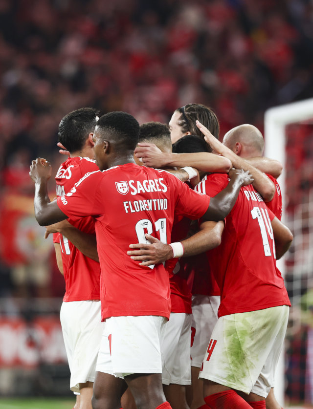 Festejos dos jogadores do Benfica