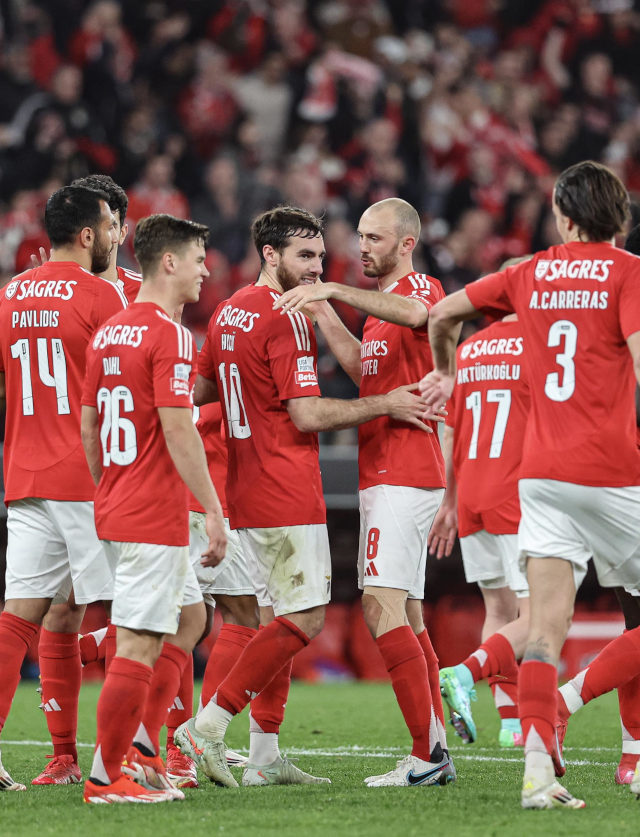 Festejo dos jogadores do Benfica