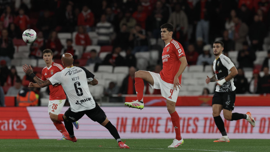 Benfica-Farense