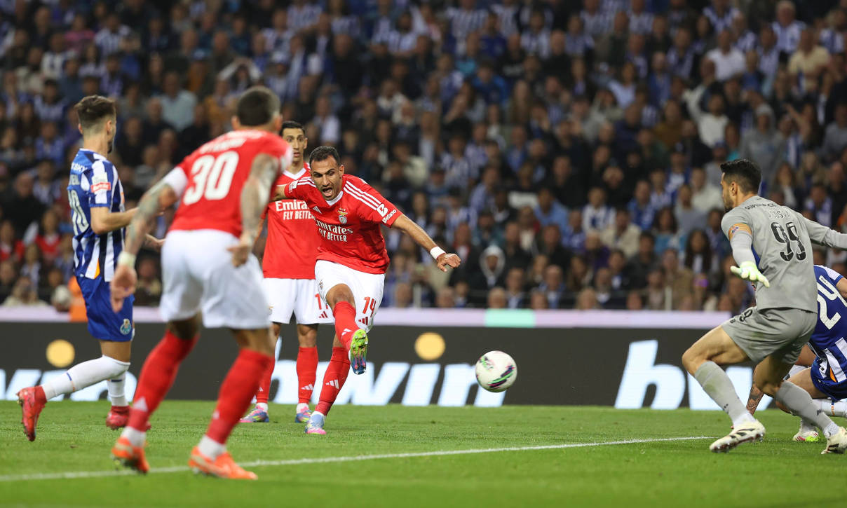 Golo de Pavlidis no clássico