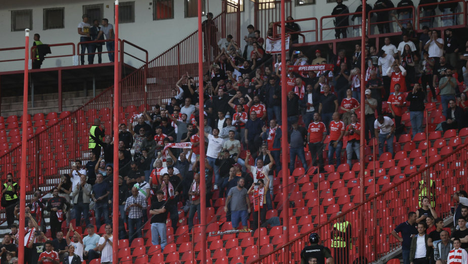 Estrela Vermelha-Benfica