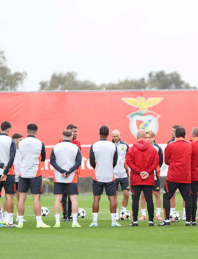 Bruno Lage com o grupo reunido