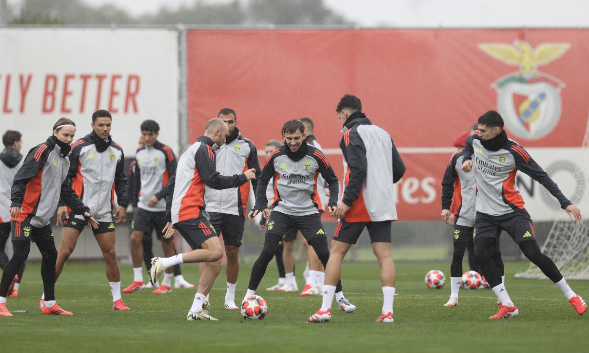 Treino SL Benfica - véspera de jogo Barcelona