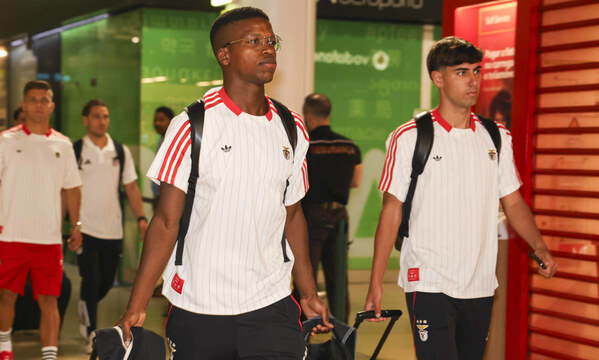 &#193;guias viajaram para os EUA
