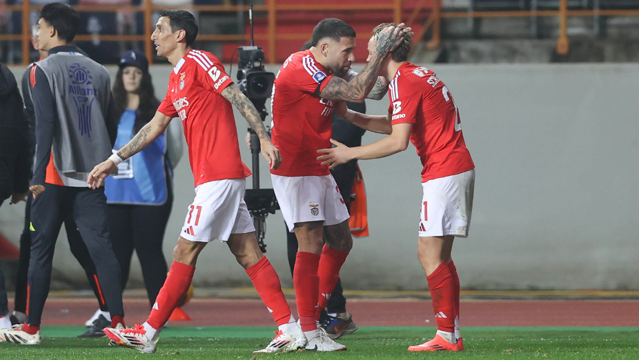 Otamendi e Schjelderup