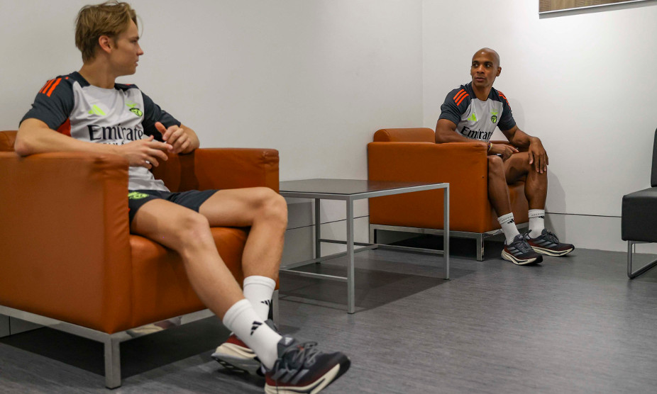 Schjelderup e João Mário