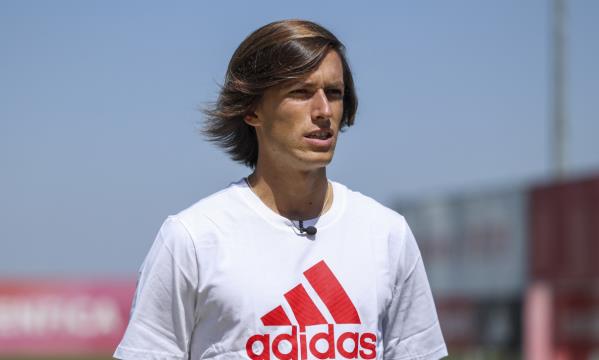 &#193;lvaro Carreras