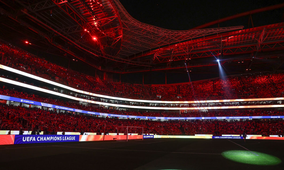 Adeptos no Estádio da Luz