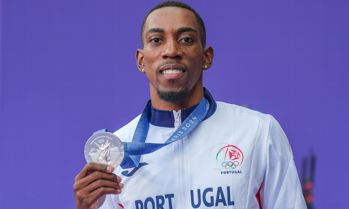 Medalha de Prata nos Jogos de Paris