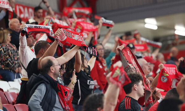 Adeptos do Benfica no Pavilh&#227;o Fidelidade