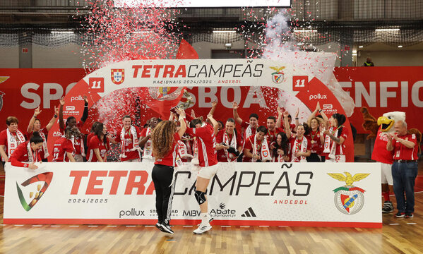 Festejo das jogadoras do Benfica