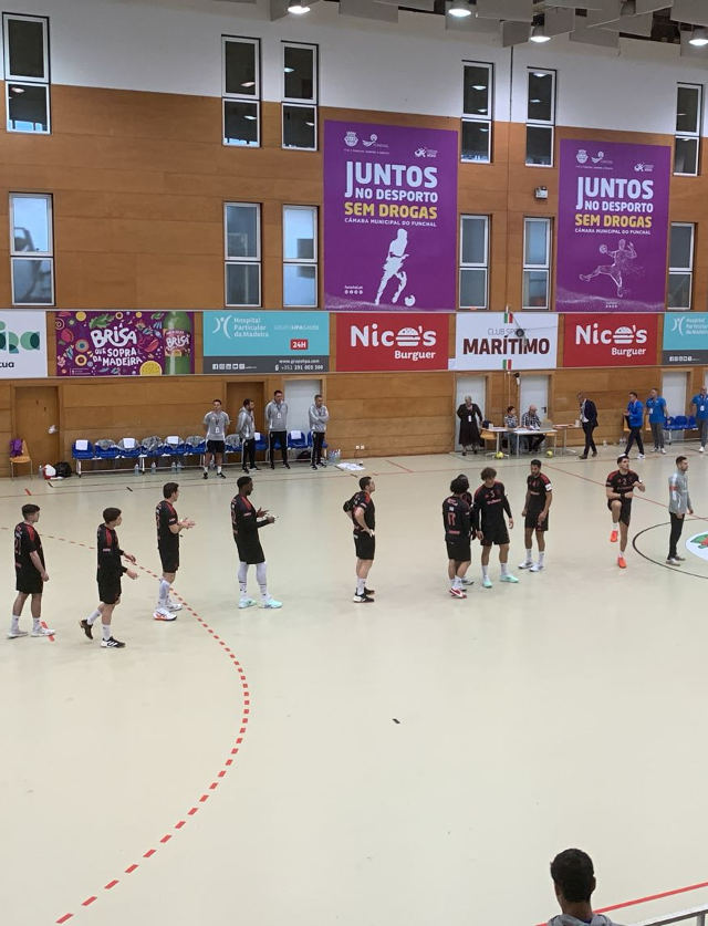 Equipa de andebol do Benfica jogou no Funchal