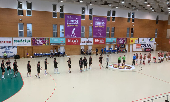 Equipa de andebol do Benfica jogou no Funchal