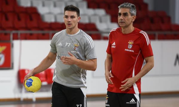 Egon Hanusz e Jota Gonz&#225;lez
