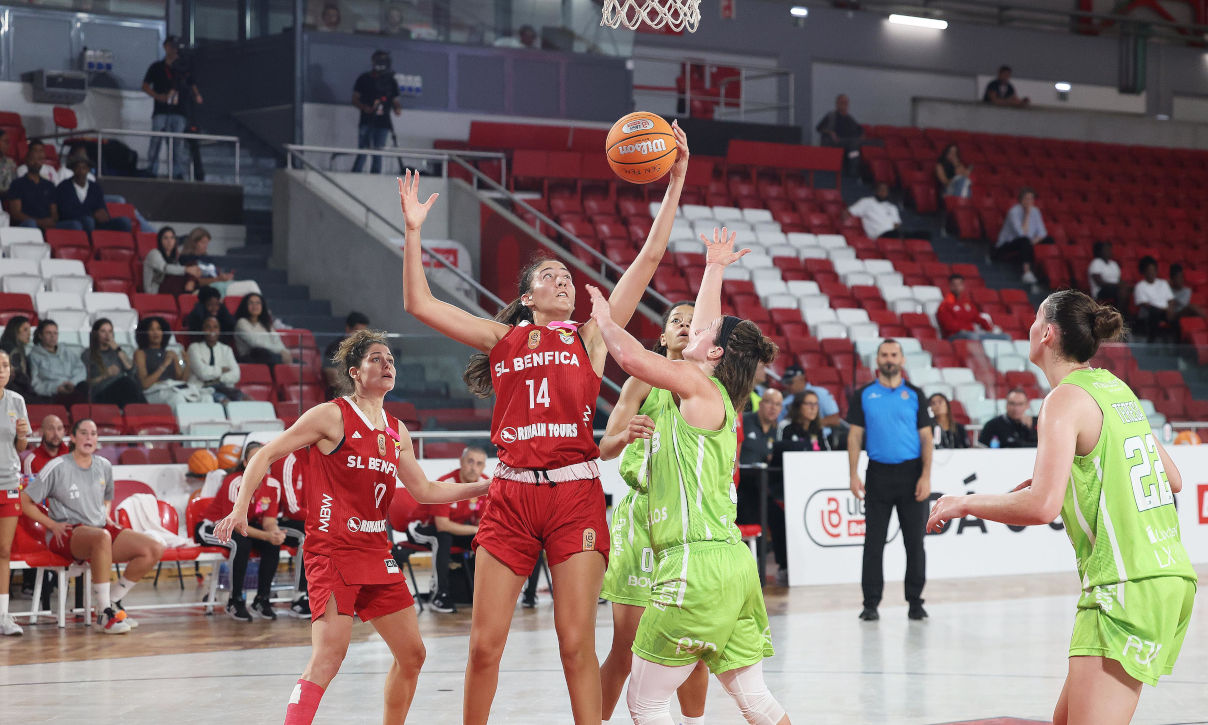 Benfica-basquete barcelos