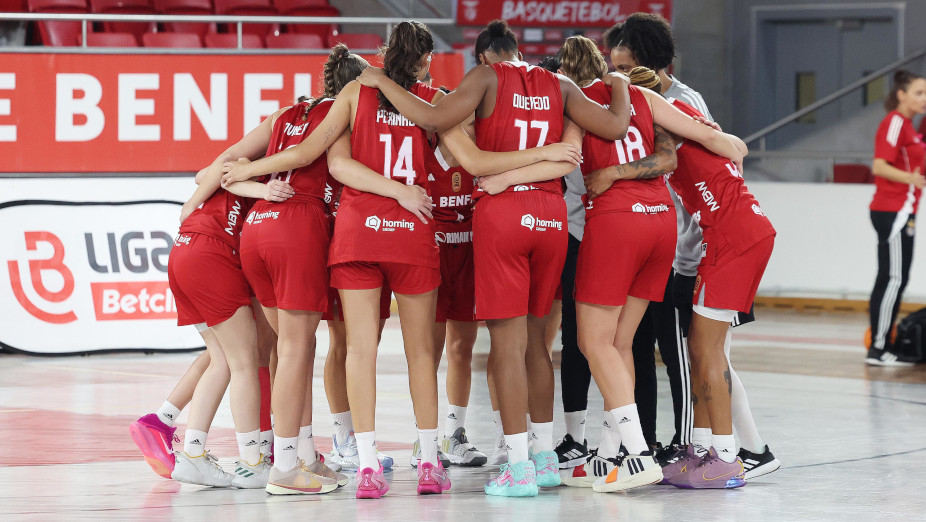 Benfica-basquete barcelos