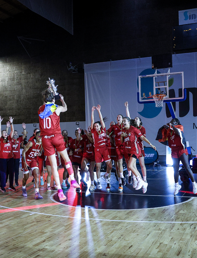 &#201;quipe du SL Benfica avec le troph&#233;e