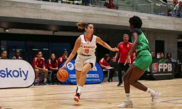 Mariana Silva foi a melhor marcadora do Benfica com 13 pontos