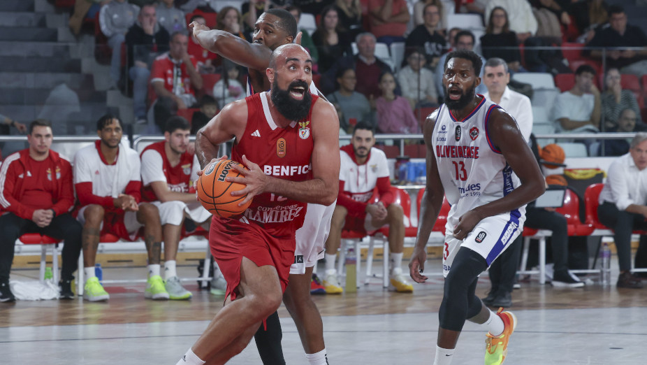 Benfica-Oliveirense