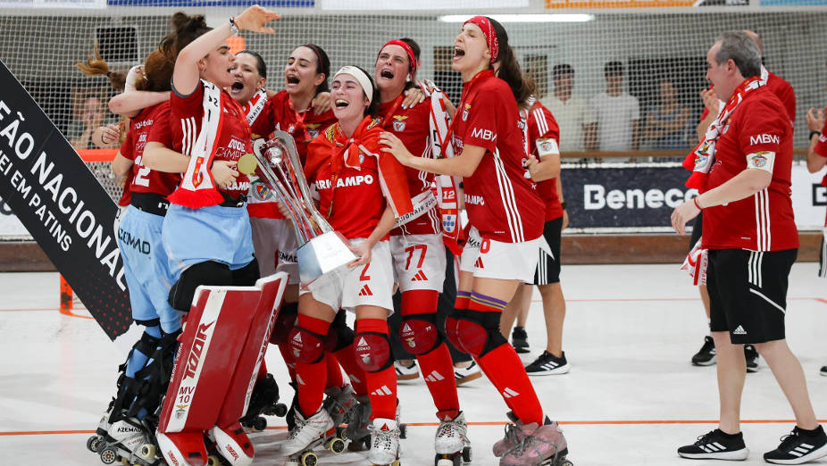 Dodecacampeã nacional: equipa feminina de hóquei em patins do Benfica