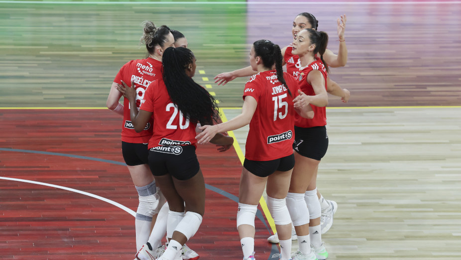 Equipa feminina de voleibol do Benfica