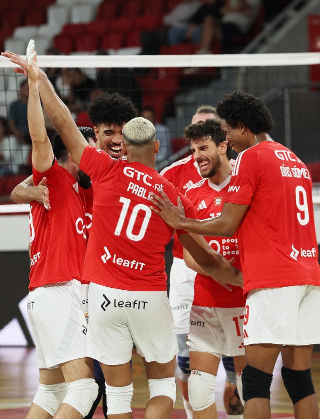 Equipa do Benfica celebrou mais uma vit&#243;ria