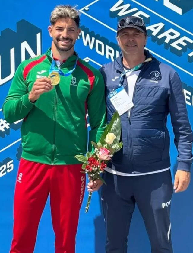 Messias Baptista conquistou a medalha de ouro em K1 200 metros