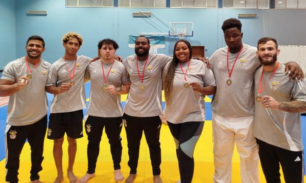 Sete atletas medalhados