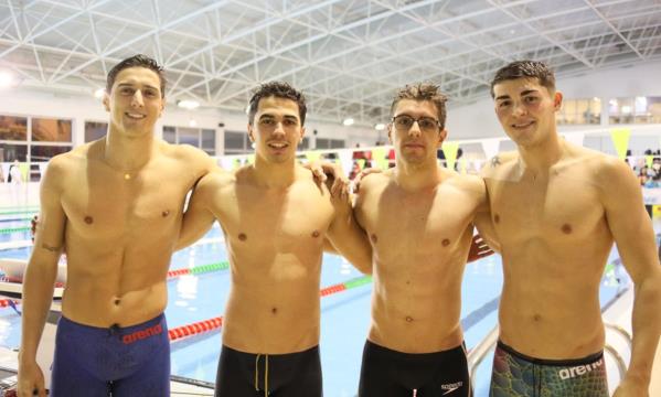 A equipa do Benfica bateu o recorde nacional nos 4x100 metros livres
