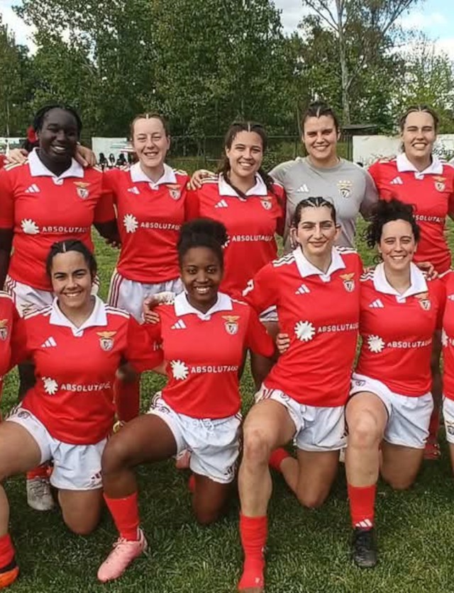 Equipa feminina de r&#226;guebi do Benfica