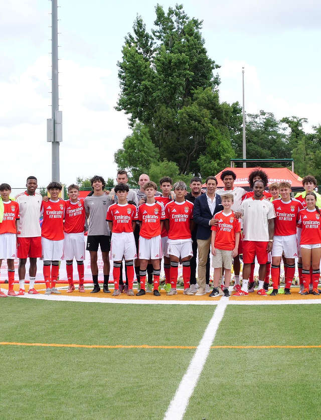 Presidente Rui Costa e os jogadores Florentino, Renato Sanches e Joshua Wynder na Benfica Residential Academy